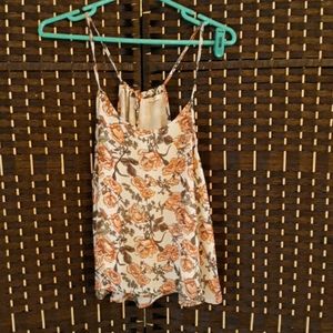 Light and flowy tank top blouse